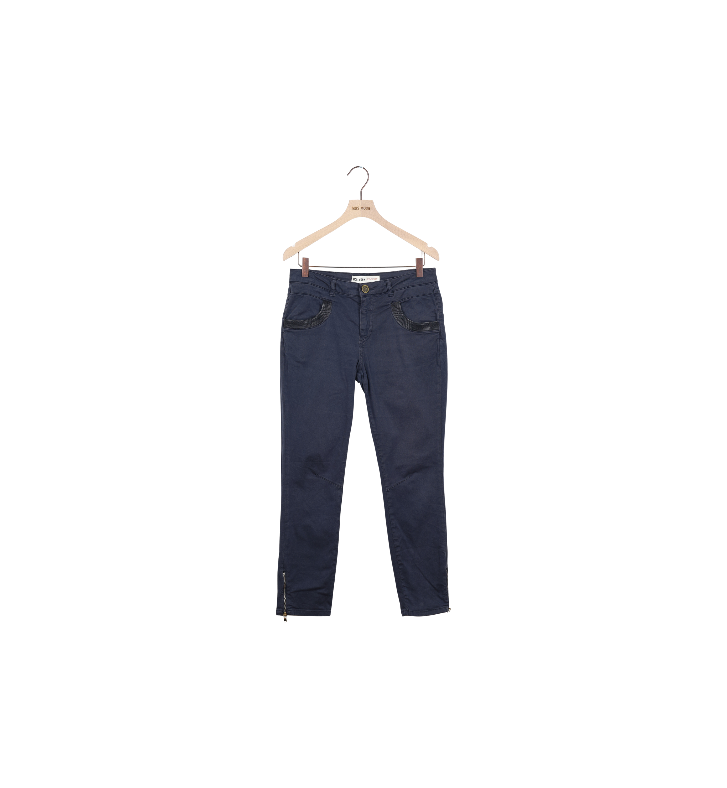 Packshot / Navy / ReLoved